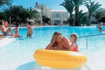 Hotel Riu Oliva 3*